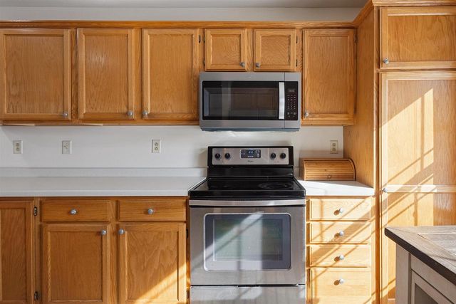 1016 WILDWOOD DRIVE, Stevens Point, WI 54482