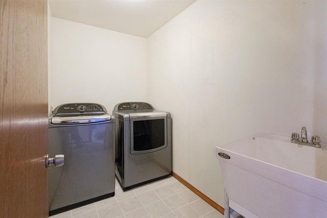 1016 WILDWOOD DRIVE, Stevens Point, WI 54482