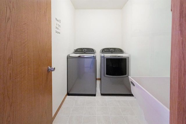 1016 WILDWOOD DRIVE, Stevens Point, WI 54482