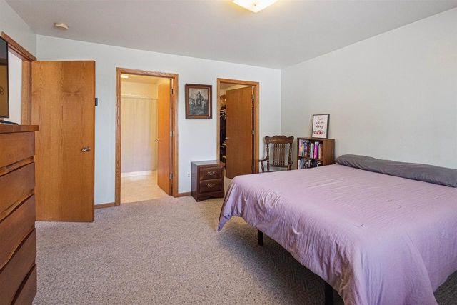 1016 WILDWOOD DRIVE, Stevens Point, WI 54482