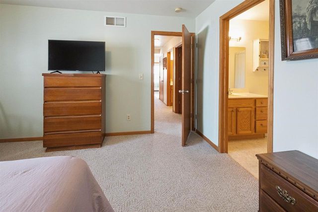 1016 WILDWOOD DRIVE, Stevens Point, WI 54482