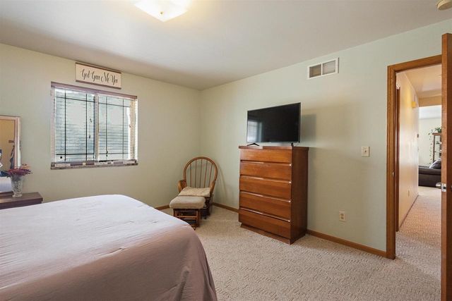 1016 WILDWOOD DRIVE, Stevens Point, WI 54482