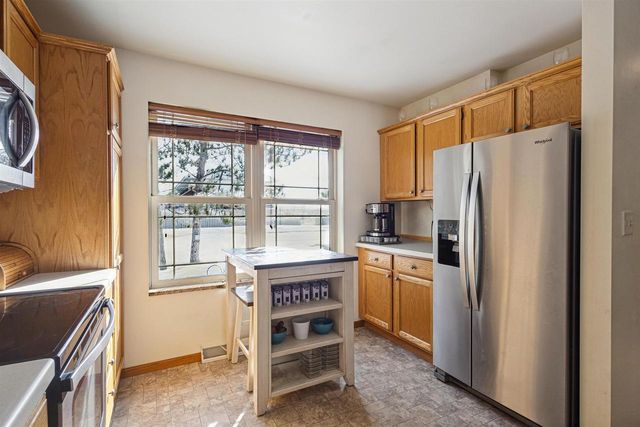 1016 WILDWOOD DRIVE, Stevens Point, WI 54482