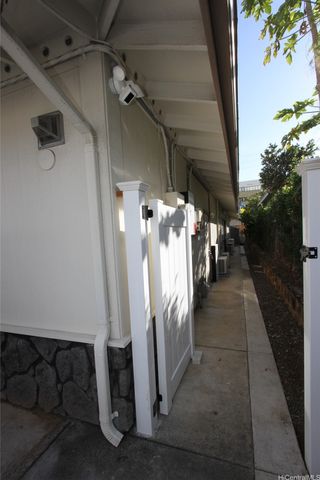 1907 Coyne Street Studio, Honolulu, HI 96826