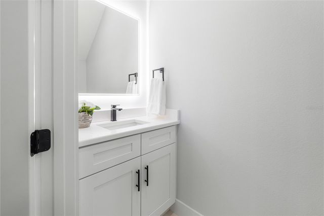 2608 W SAINT JOSEPH STREET 2, Tampa, FL 33607