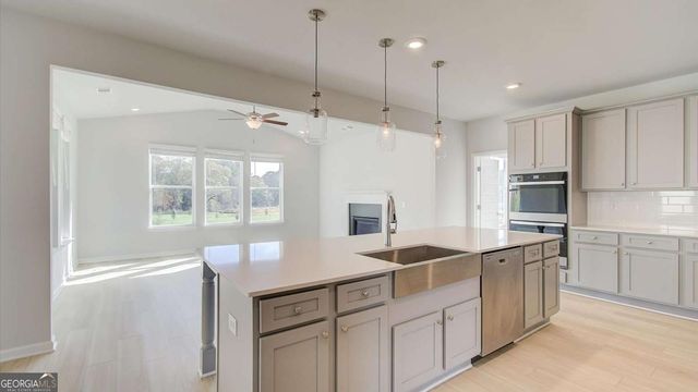 433 Sheridan Drive, Stockbridge, GA 30281