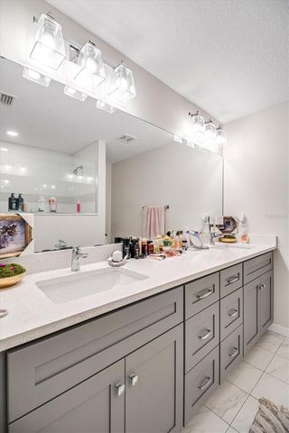 24 PONTIAC LANE, Palm Coast, FL 32164