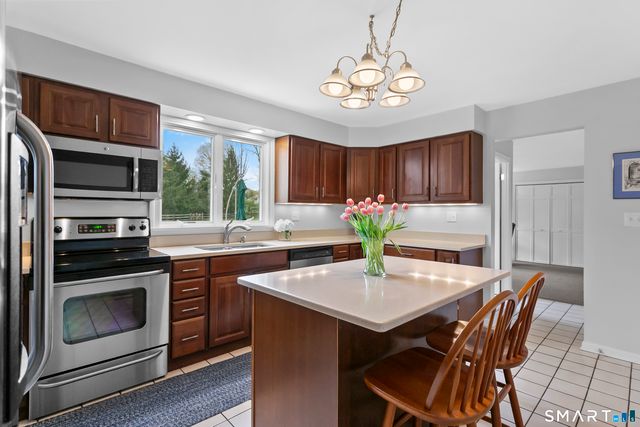 147 Carriage Drive, Fairfield, CT 06890