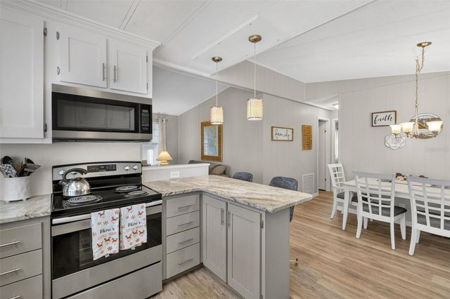 317 ESTRADA, North Port, FL 34287