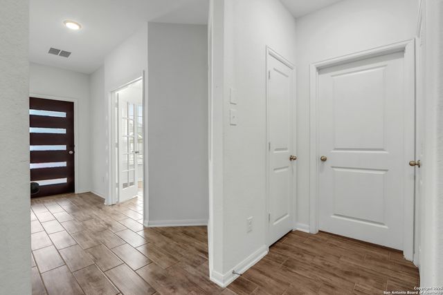 1625 Lawnside, San Antonio, TX 78245