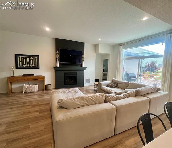 6463 Rolling Creek Drive, Colorado Springs, CO 80924