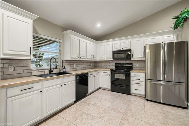 2717 Chiquita BLVD S, Cape Coral, FL 33914