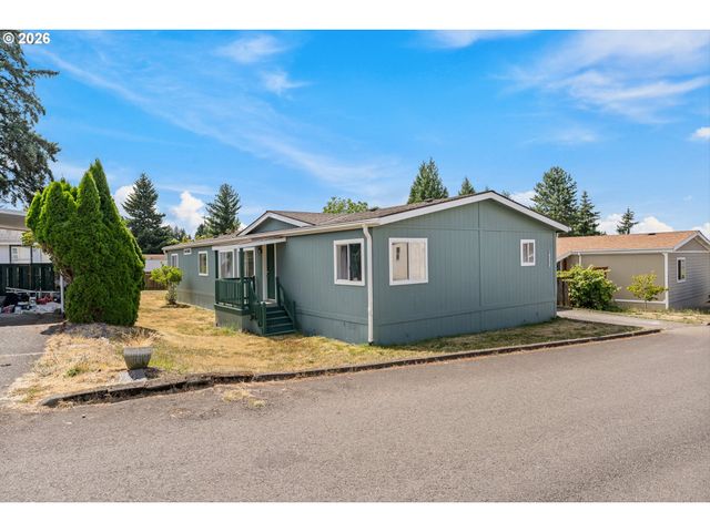 18225 S SILVERWOOD Dr, Oregon City, OR 97045