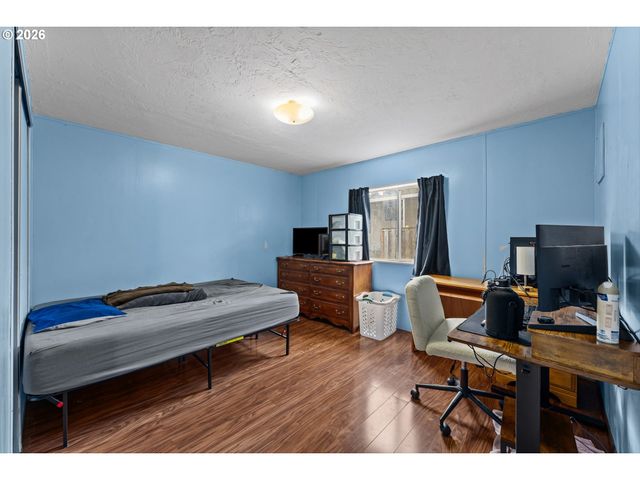 18225 S SILVERWOOD Dr, Oregon City, OR 97045
