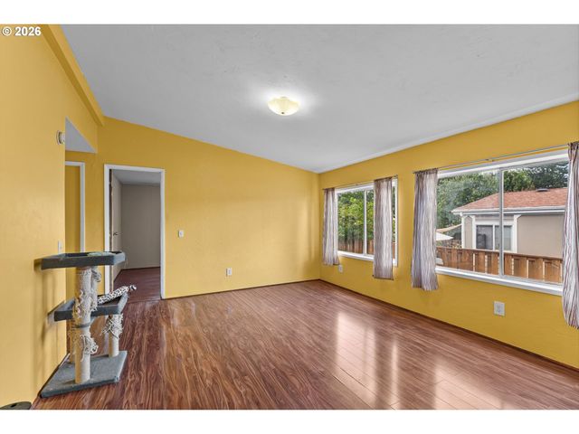 18225 S SILVERWOOD Dr, Oregon City, OR 97045