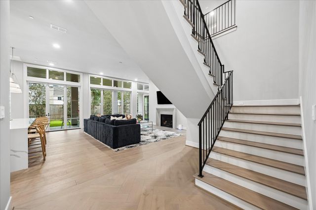 26 Valley Forge Drive, Bunker Hill Village, TX 77024