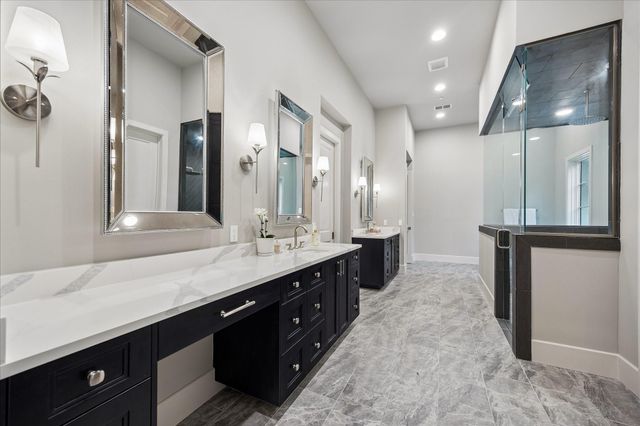 26 Valley Forge Drive, Bunker Hill Village, TX 77024
