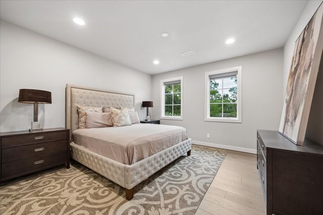 26 Valley Forge Drive, Bunker Hill Village, TX 77024