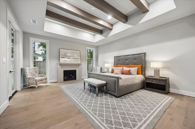 26 Valley Forge Drive, Bunker Hill Village, TX 77024