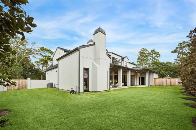 26 Valley Forge Drive, Bunker Hill Village, TX 77024