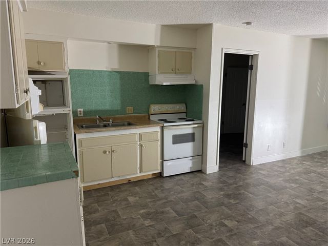 1808 Fairfield Avenue 2, Las Vegas, NV 89102