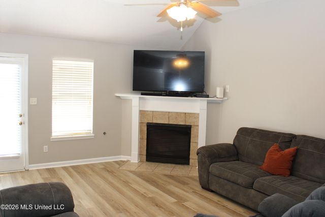 5928 Fredrick Drive, Southaven, MS 38671