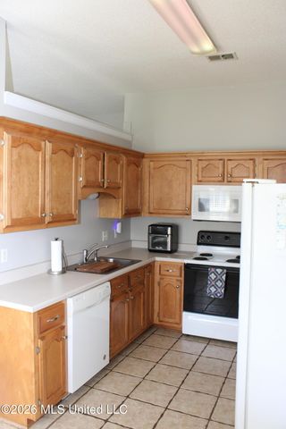 5928 Fredrick Drive, Southaven, MS 38671