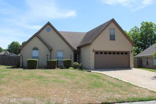 5928 Fredrick Drive, Southaven, MS 38671