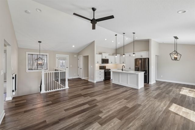 1811 Crabapple Lane, Granger, IA 50109
