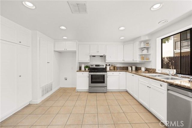 1004 W Duarte Road 9, Arcadia, CA 91007