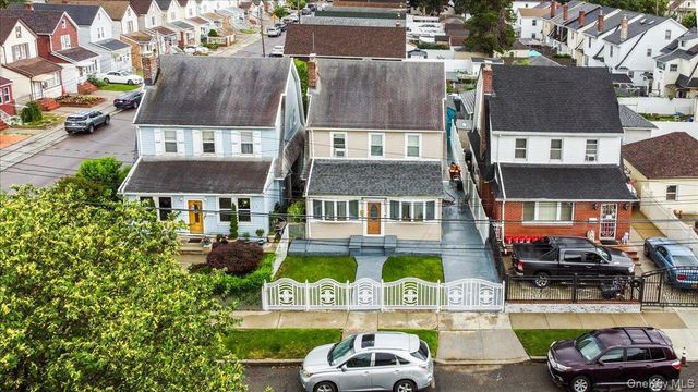 212-16 93rd Avenue, Queens Village, NY 11428