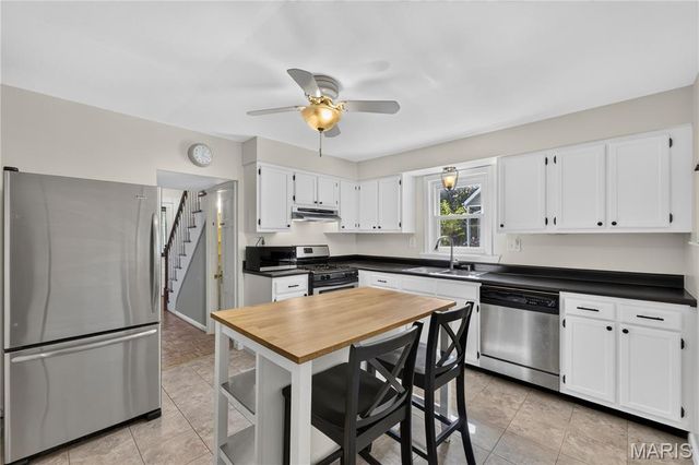 6557 Odell Street, St Louis, MO 63139