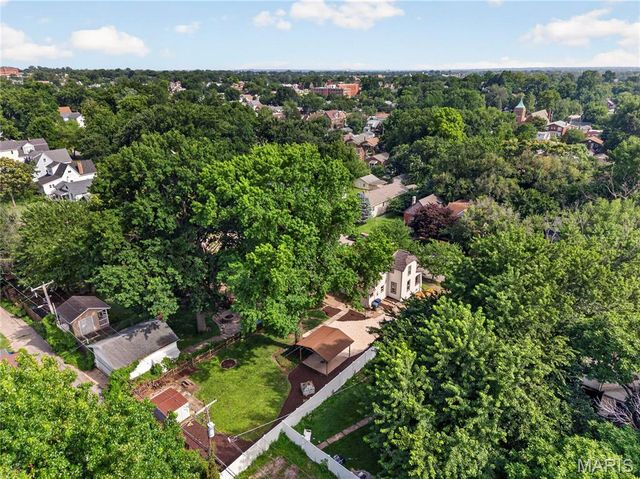6557 Odell Street, St Louis, MO 63139