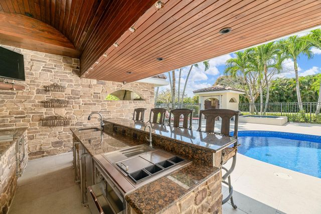 14535 Draft Horse Lane, Wellington, FL 33414
