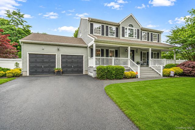 1 Settler Drive, Coram, NY 11727