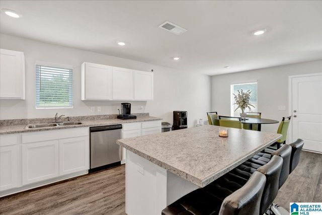 2225 W MIDDLEBROOK CROSSING, Odenville, AL 35120