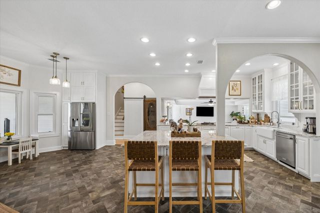 4141 Crestview Lane, Brenham, TX 77833