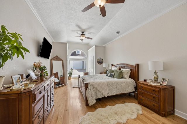 4141 Crestview Lane, Brenham, TX 77833