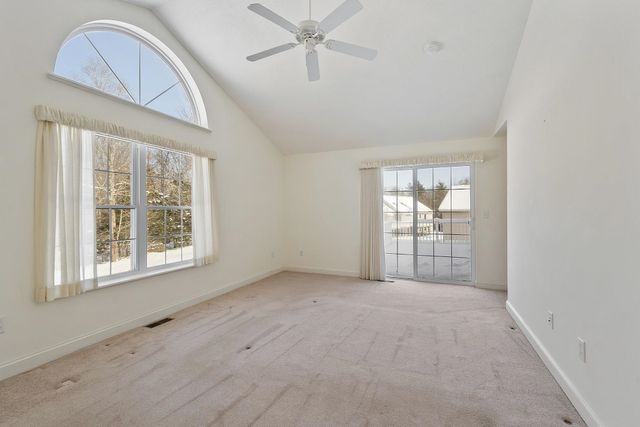 15 Country Lane, East Kingston, NH 03827