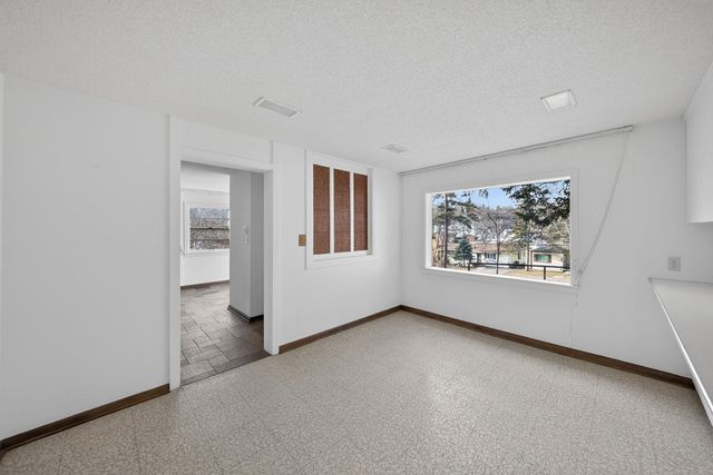 956 14th Avenue SW, Rochester, MN 55902