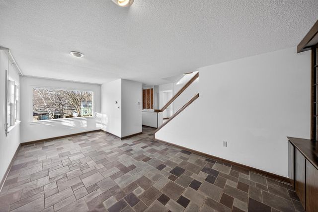 956 14th Avenue SW, Rochester, MN 55902