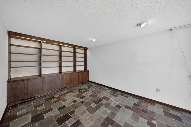 956 14th Avenue SW, Rochester, MN 55902