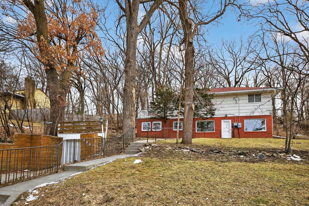 956 14th Avenue SW, Rochester, MN 55902