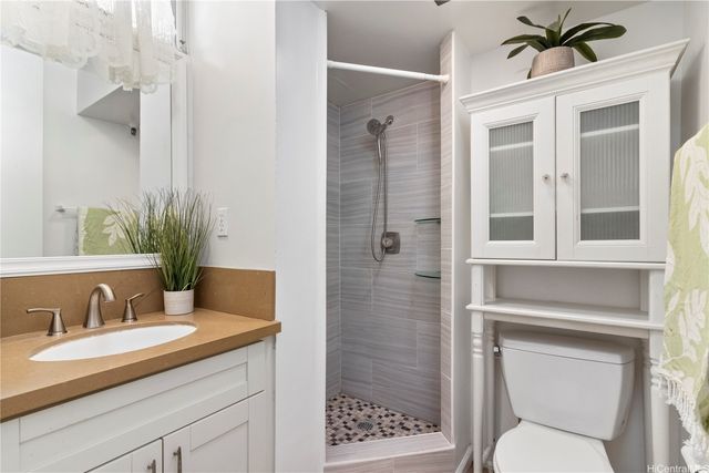 2916 Date Street 12D, Honolulu, HI 96826