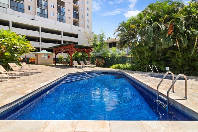 2916 Date Street 12D, Honolulu, HI 96826