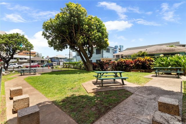 2916 Date Street 12D, Honolulu, HI 96826