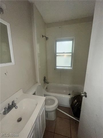 4015 E 143rd Street, Cleveland, OH 44128