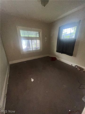 4015 E 143rd Street, Cleveland, OH 44128