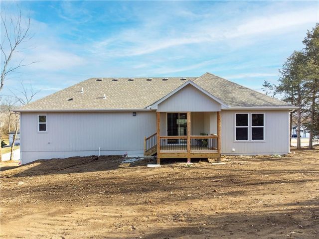 1604 Stonewall Street, Oak Grove, MO 64075