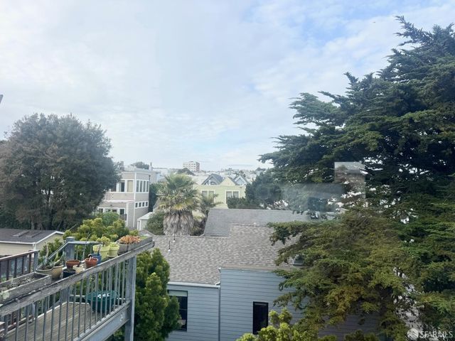 2710 Sutter Street, San Francisco, CA 94115